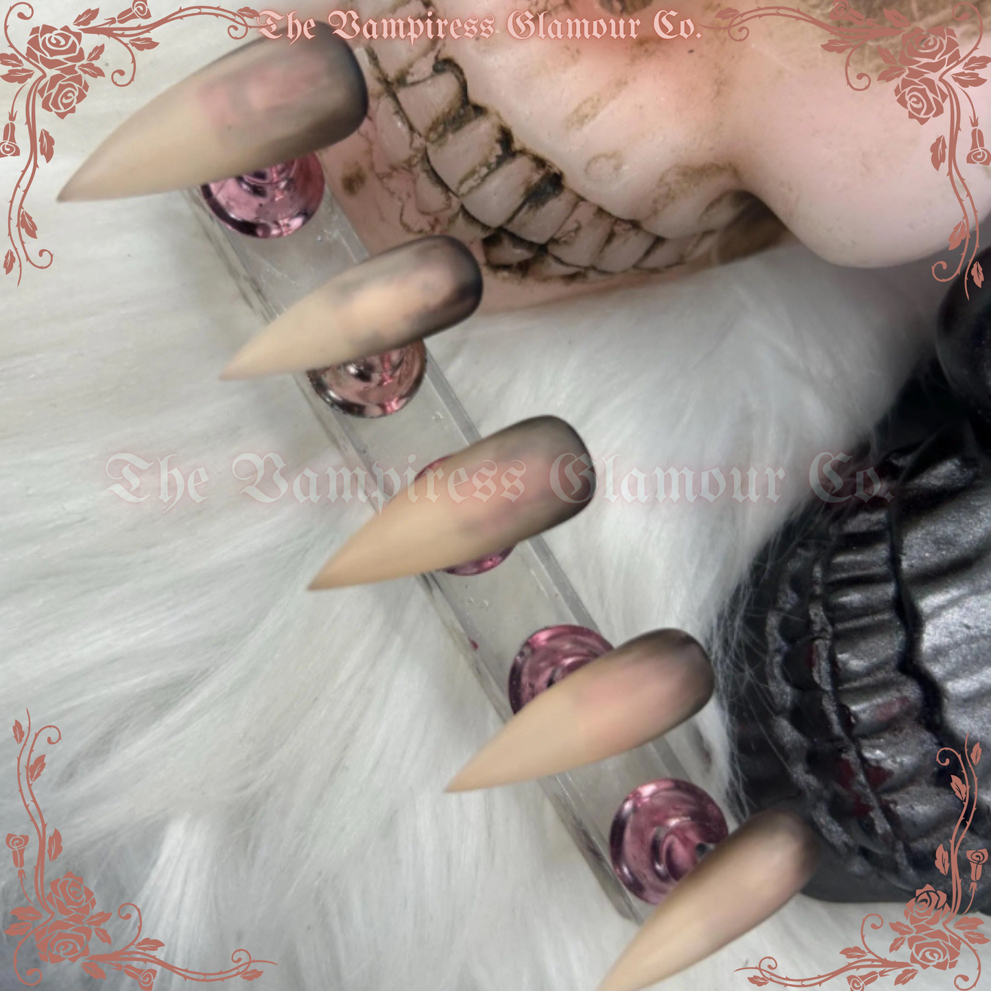 La Banshee — The Banshee
Luxury Handcrafted Glamour Magick Gel Press-On Nail Set