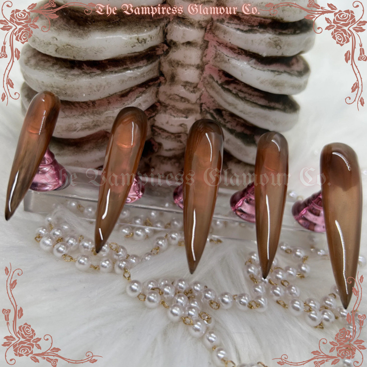 Loup Bêta — The Beta Wolf Luxury Handcrafted Glamour Magick Gel Press-On Nail Set