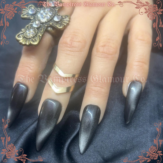 Fumée Noire — Black Smoke Cat Eye Luxury Handcrafted Glamour Magick Gel Press-On Nail Set