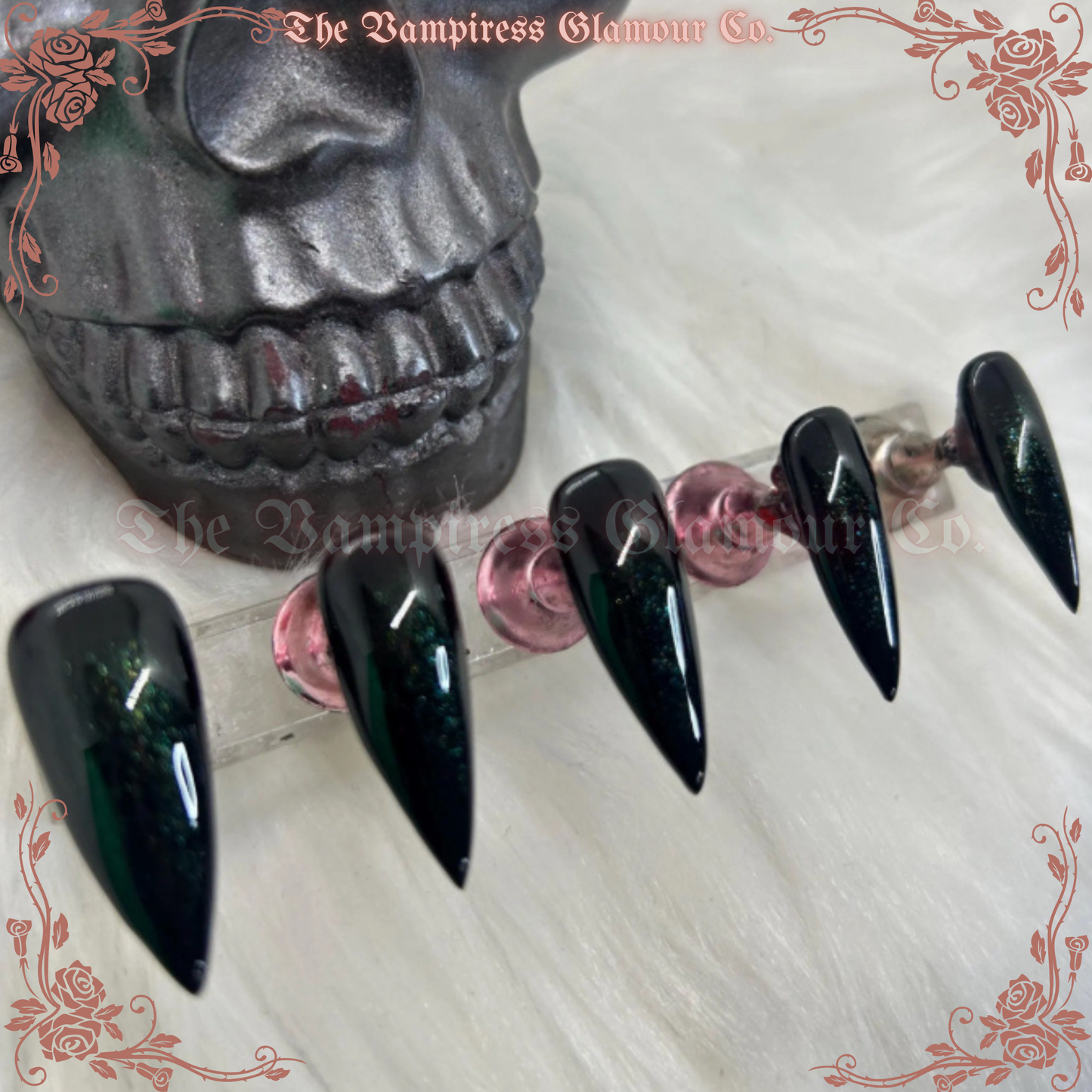 La Créatrice Verte — The Darkest Green Luxury Handcrafted Glamour Magick Gel Press-On Nail Set