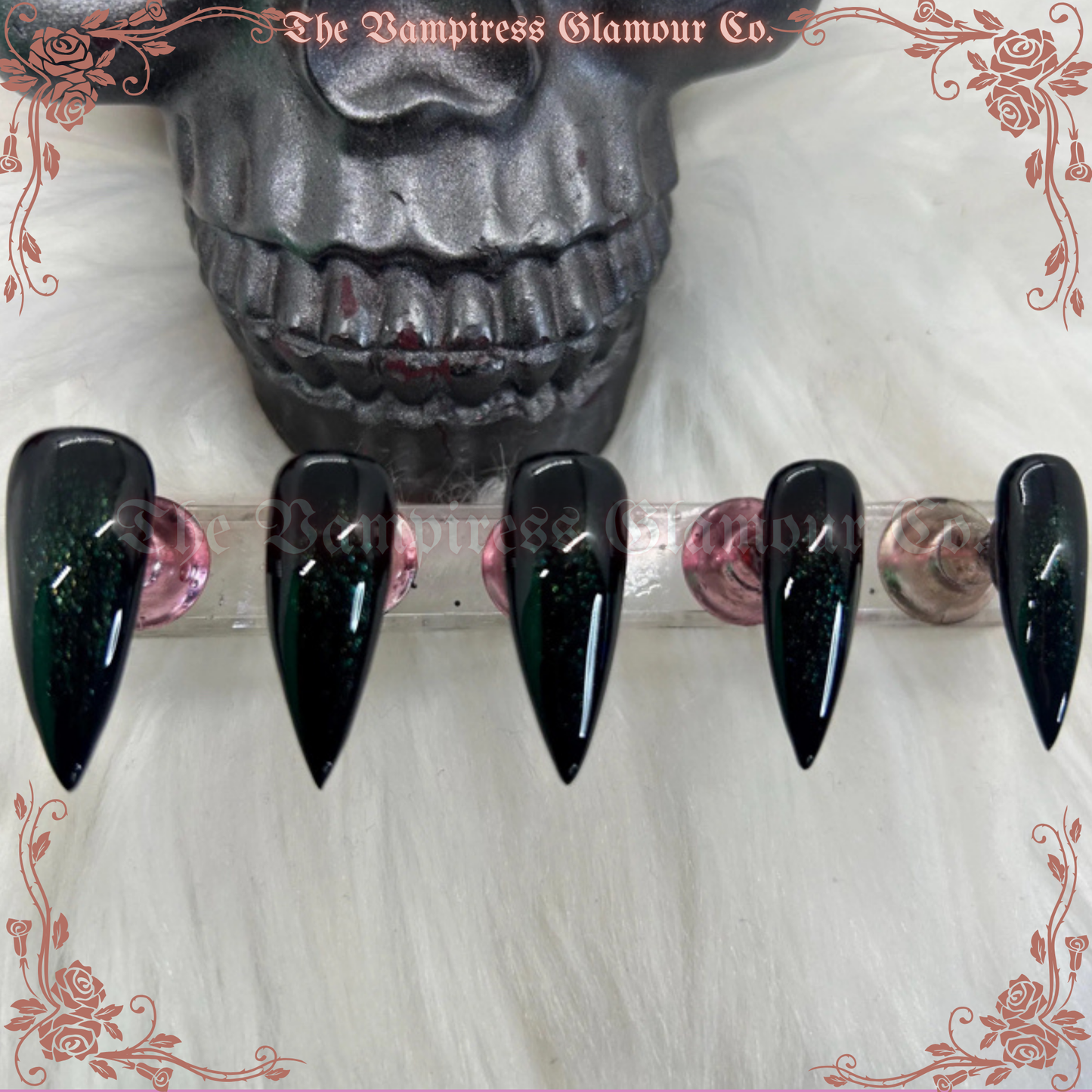 La Créatrice Verte — The Darkest Green Luxury Handcrafted Glamour Magick Gel Press-On Nail Set