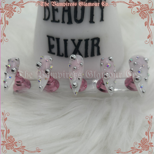 Les Œufs d’Alien — Alien Eggs
Luxury Handcrafted Glamour Magick Gel Press-On Nail Set