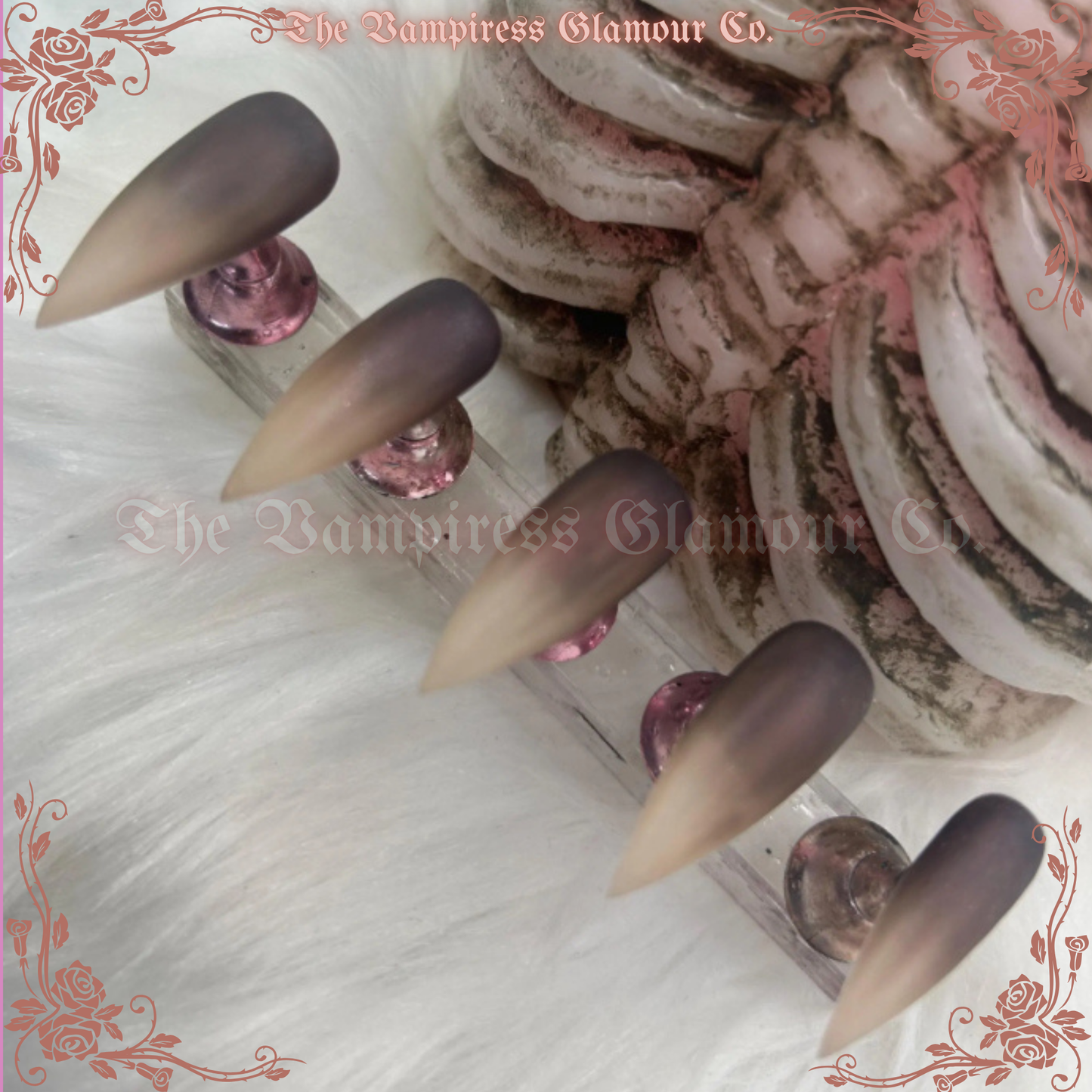 Griffée – The Huntress’ Talon
 Luxury Handcrafted Glamour Magick Gel Press-On Nail Set