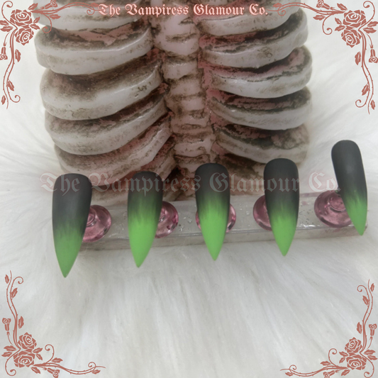 L’Enchanteresse Verte — The Green Enchantress Luxury Handcrafted Glamour Magick Gel Press-On Nail Set