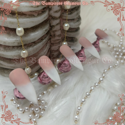 La Maîtresse Riche – The Rich Mistress 
 Handcrafted Luxury Glamour Magick Gel Press-On Nails