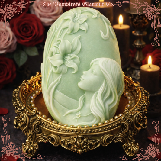 La Grâce des Yeux Verts Spelled Artisanal Glamour Bar