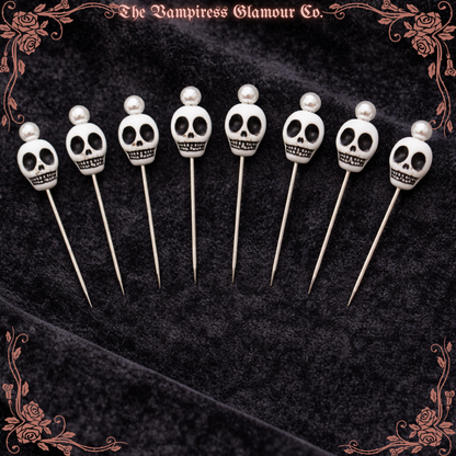 Crânes d’Intention Pin Adornments
