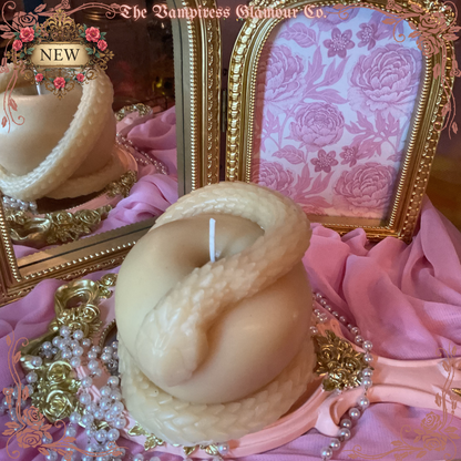 Le Fruit de la Métamorphose Spelled Artisanal Beeswax Ritual Candle